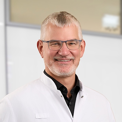 Dr. Tillmann Jahn